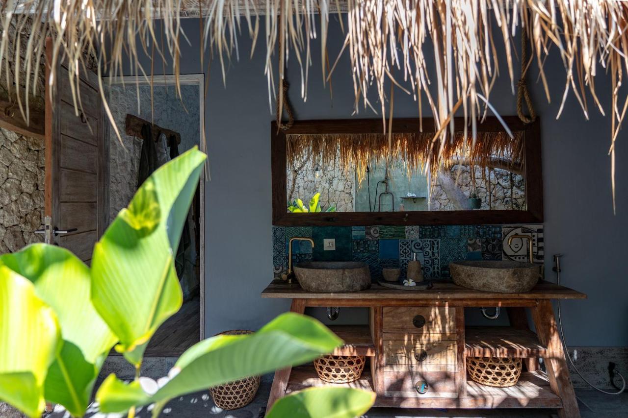 Laguna Biru Lembongan Buitenkant foto